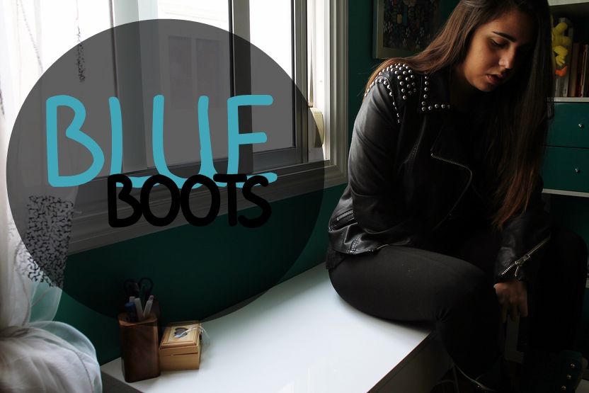 http://www.anunusualstyle.com/2014/12/blue-boots.html