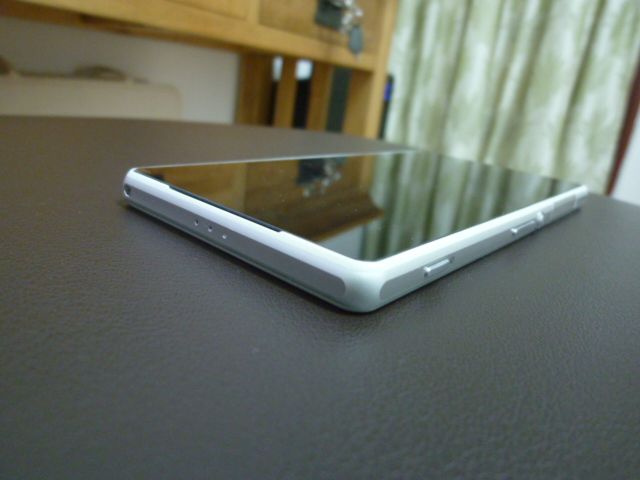 SONY XPERIA Z2 D6502 , NEW 98% Hàng cty bh 24 tháng Nguyễn Kim,Full box,hình thật ...